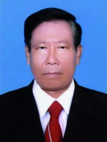 Chân dung Trần Hoàng Long