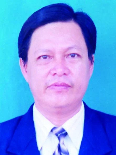 Chân dung Trần Văn Trung